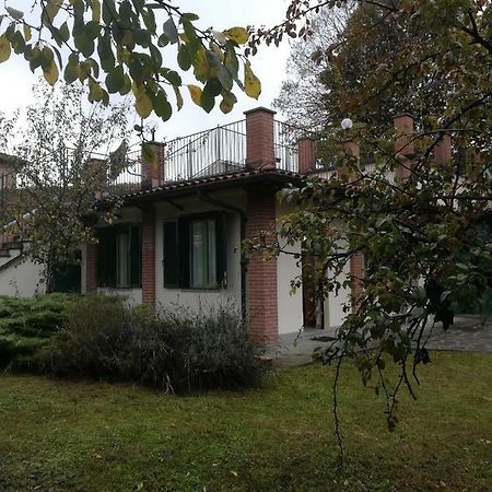 Vila Al Vecchio Pero, Con Ampio Giardino Privato La Morra Exteriér fotografie