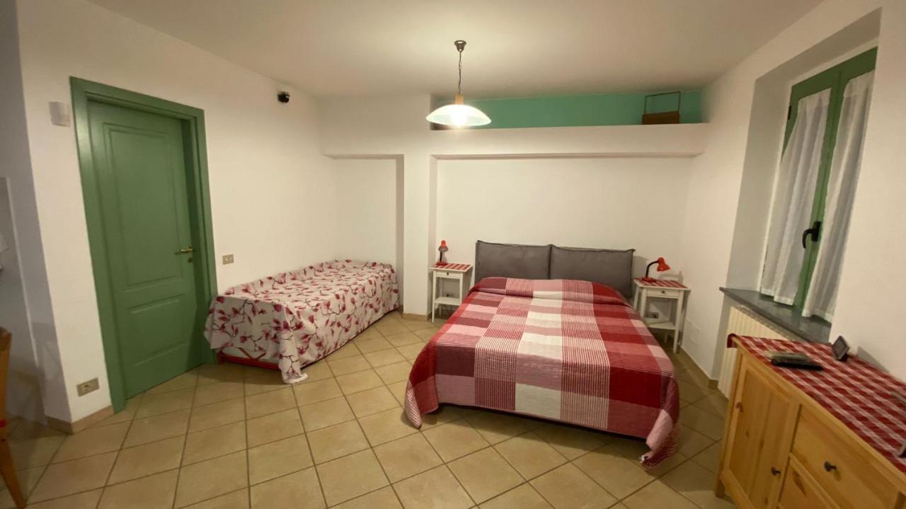 Vila Al Vecchio Pero, Con Ampio Giardino Privato La Morra Exteriér fotografie