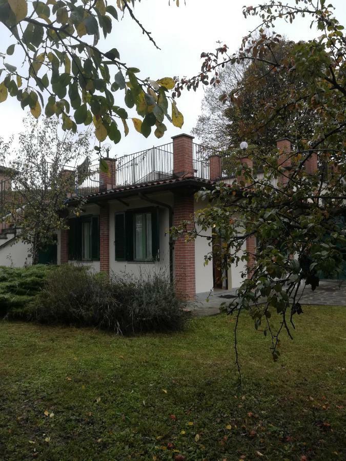 Vila Al Vecchio Pero, Con Ampio Giardino Privato La Morra Exteriér fotografie